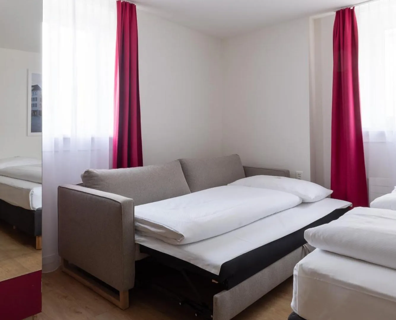 Fred Guest House Zuerich Hauptbahnhof