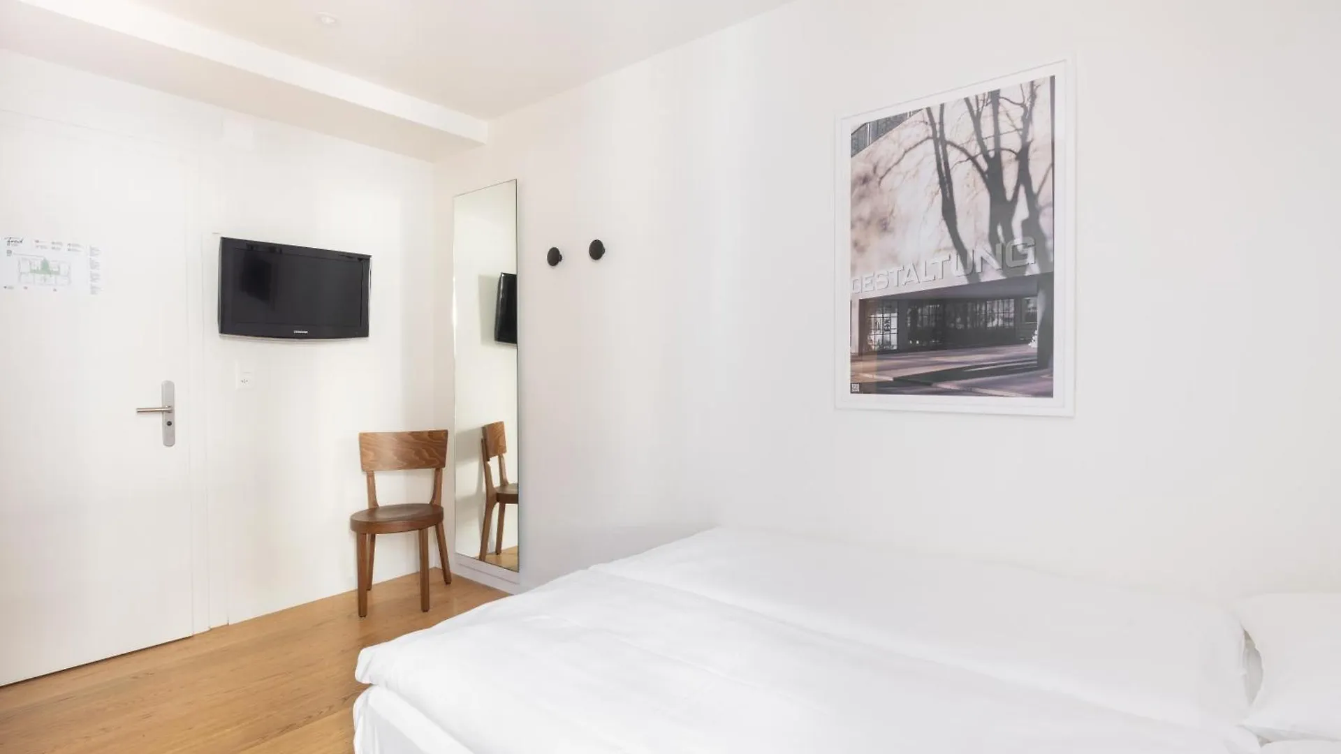 Fred Guest House Zuerich Hauptbahnhof