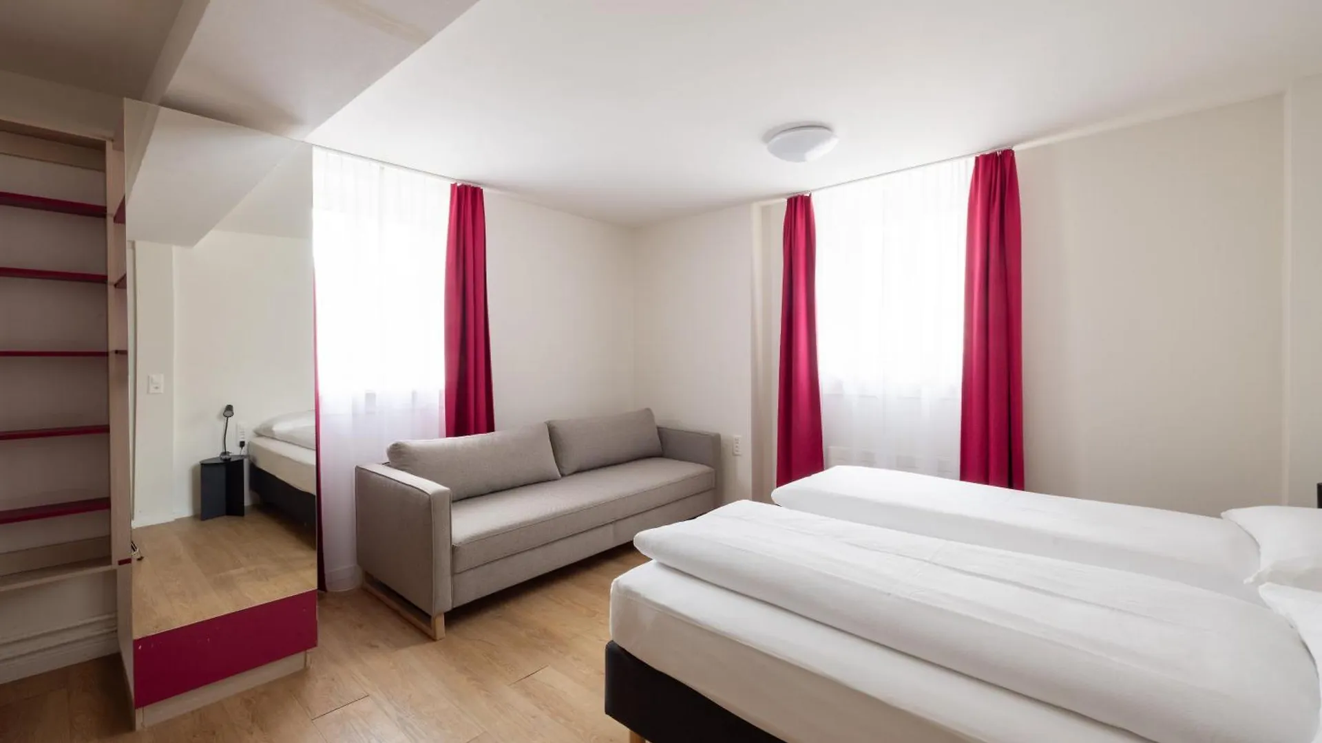 Fred Guest House Zuerich Hauptbahnhof