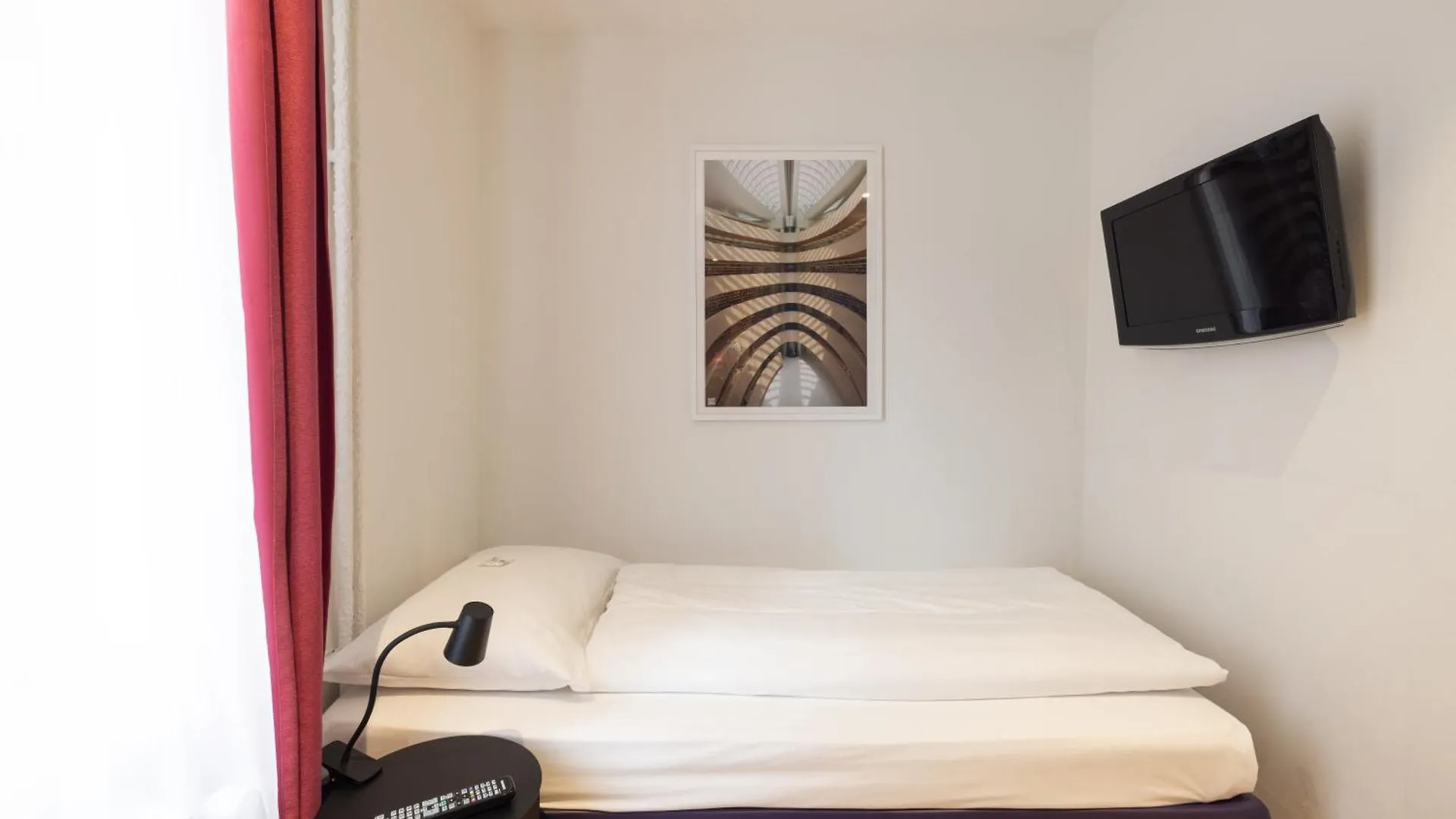 Fred Guest House Zuerich Hauptbahnhof