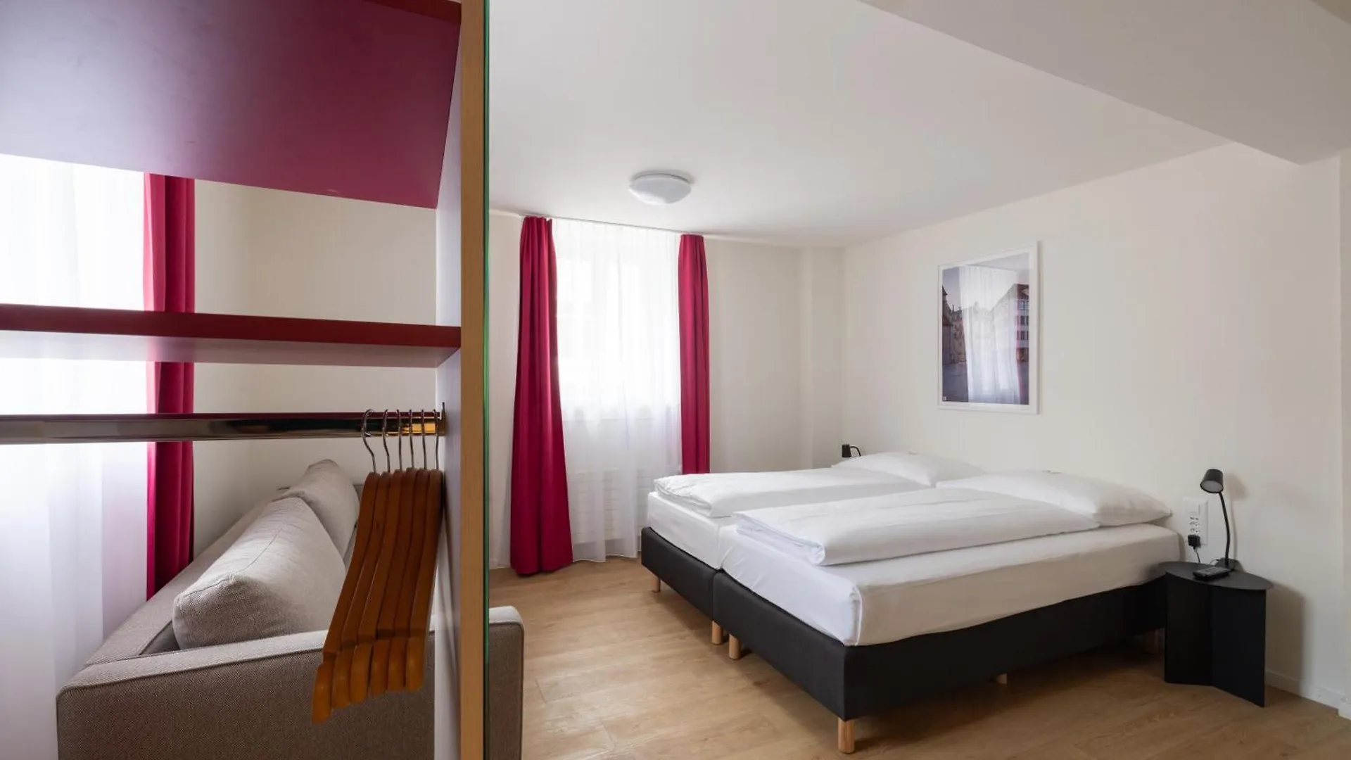 Fred Guest House Zuerich Hauptbahnhof